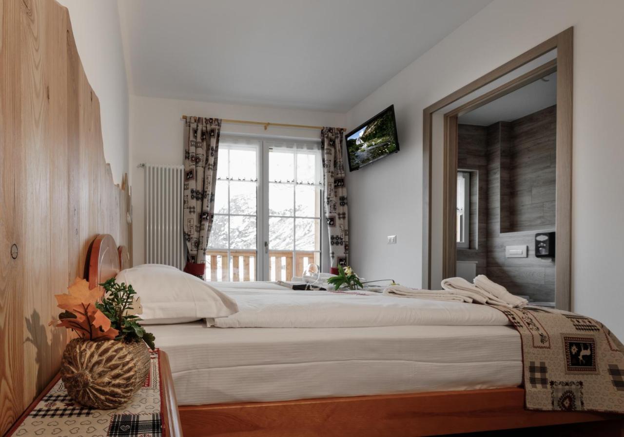 Albergo Ristorante Le Alpi La Frua المظهر الخارجي الصورة